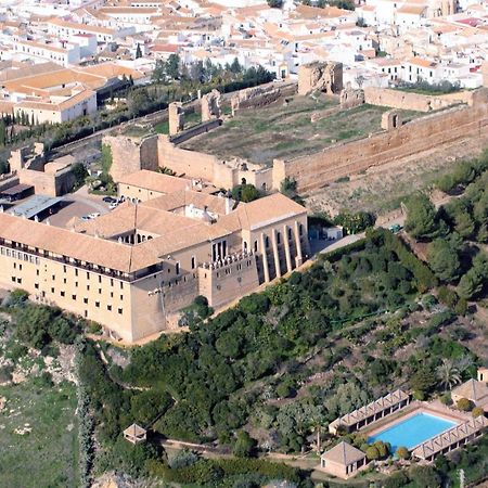 Parador De Carmona Exterior photo