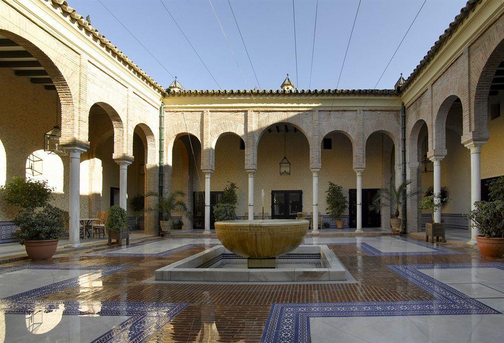Parador De Carmona Exterior photo