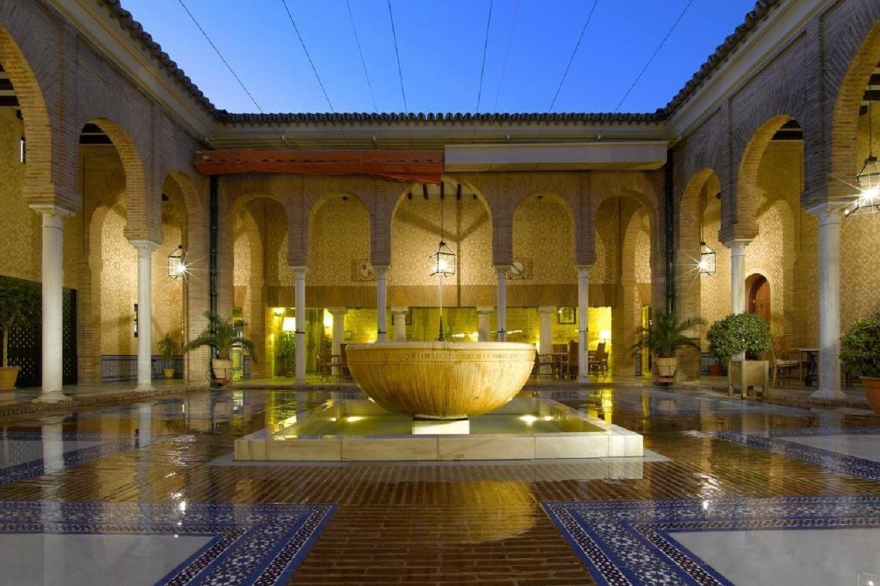 Parador De Carmona Exterior photo